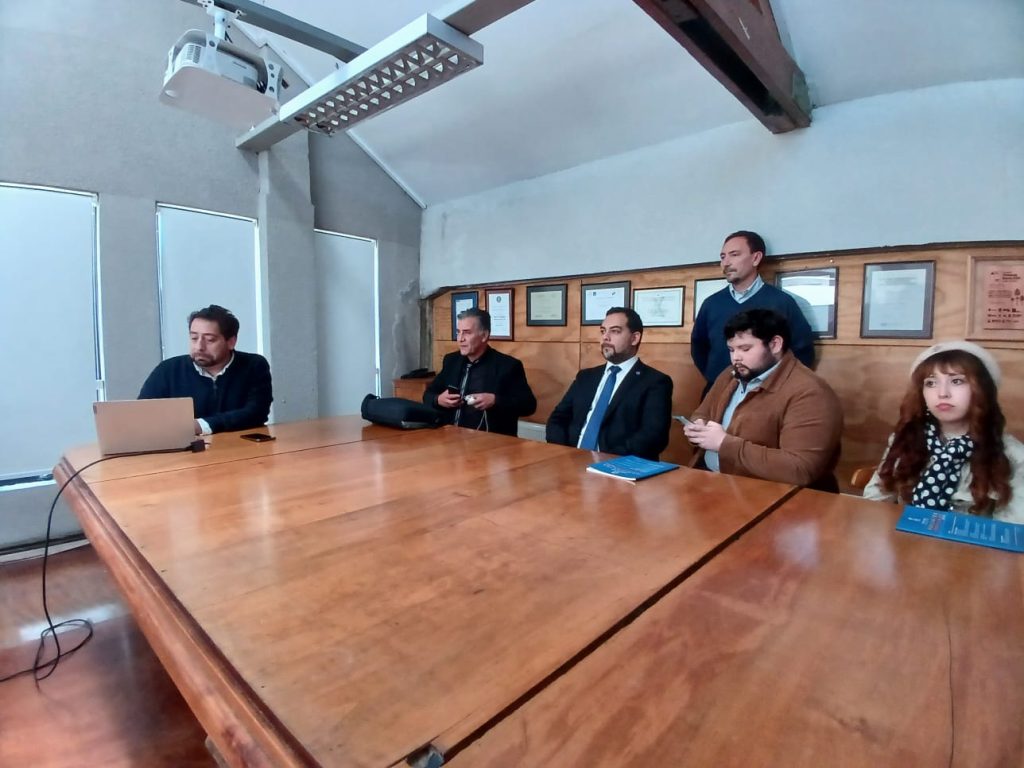 Fotografía de la Presentación Nodo CTCI Centro Sur en el Congreso de Economía y Desarrollo Regional en UBB el 24 de Abril 2026